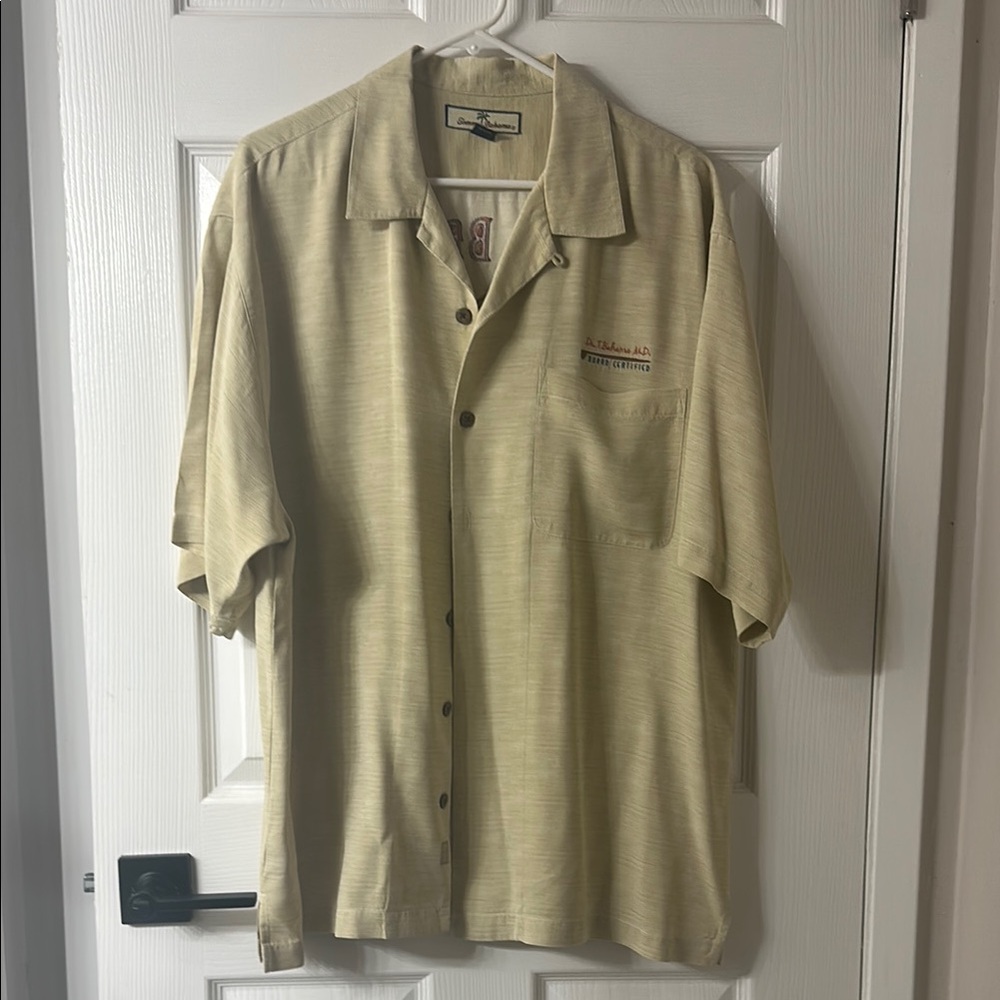 Tommy Bahama - excellent condition! Men's Beige Button-Up Shirt